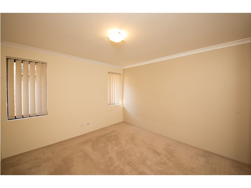3/35 Barfield Road, Hammond Park WA 6164