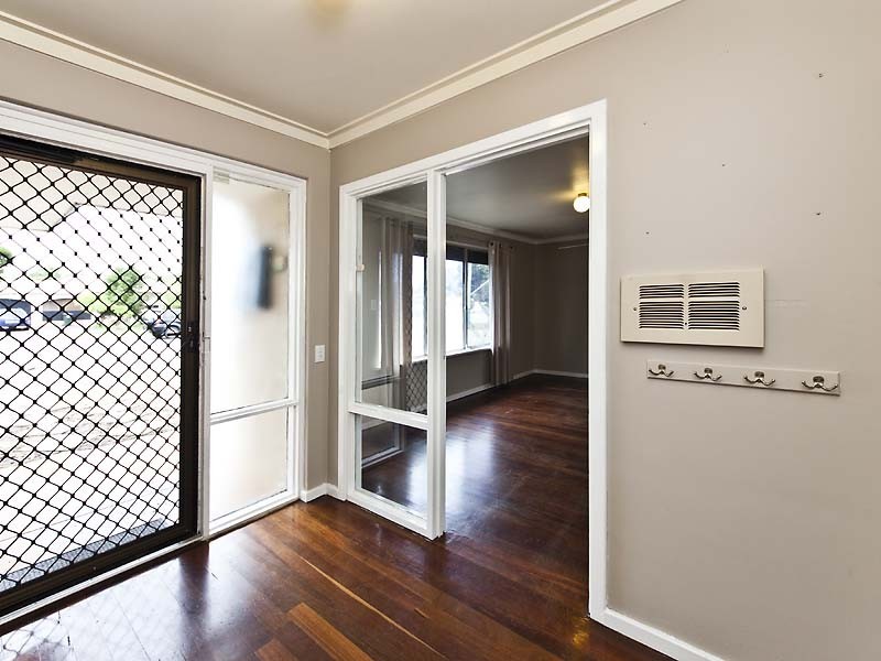 7 Dawson Way, Parmelia WA 6167