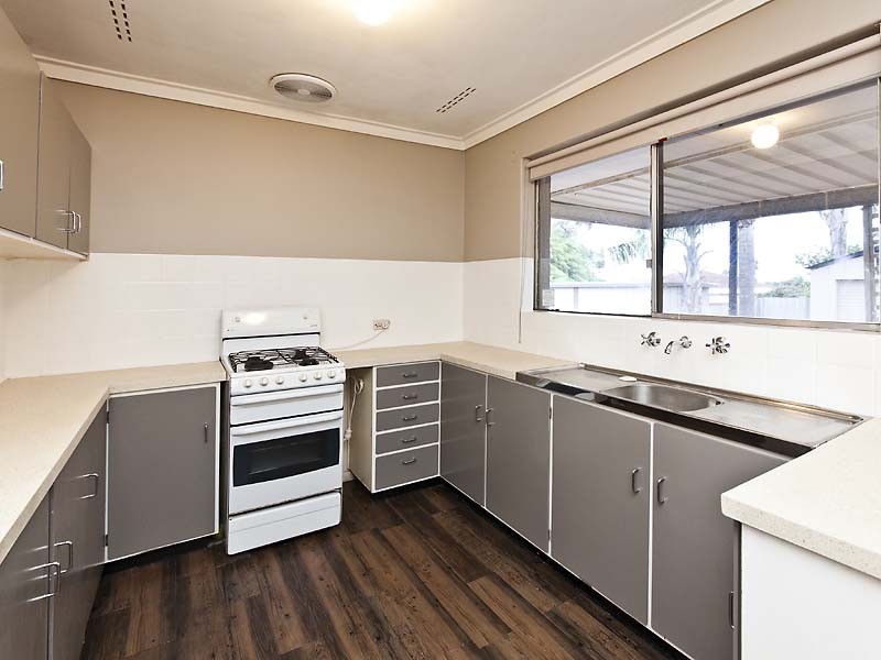 7 Dawson Way, Parmelia WA 6167