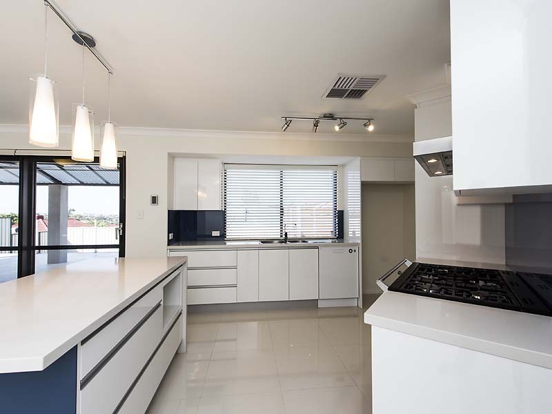 30 Motril Avenue, Coogee WA 6166