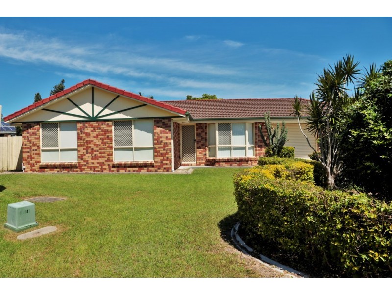 3 SANDHEATH COURT, Regents Park QLD 4118