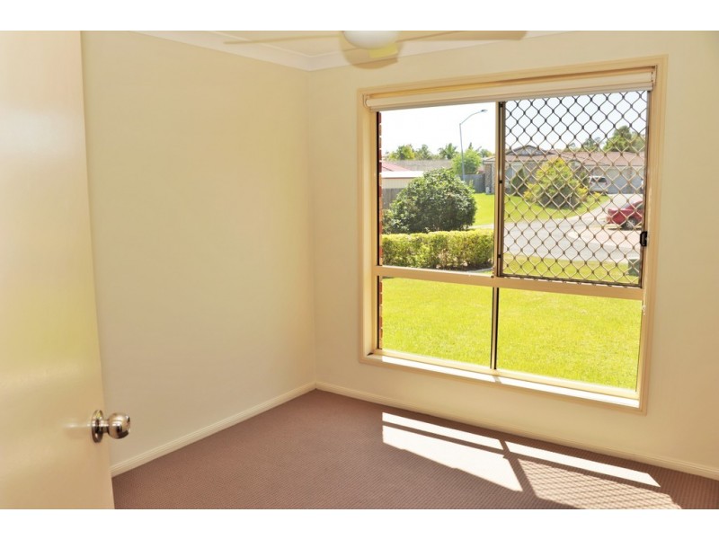 3 SANDHEATH COURT, Regents Park QLD 4118