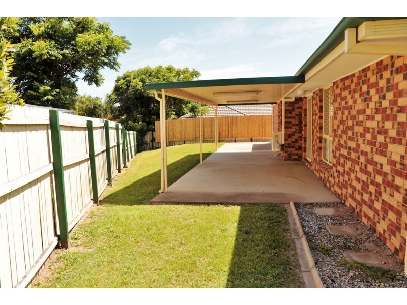 3 SANDHEATH COURT, Regents Park QLD 4118