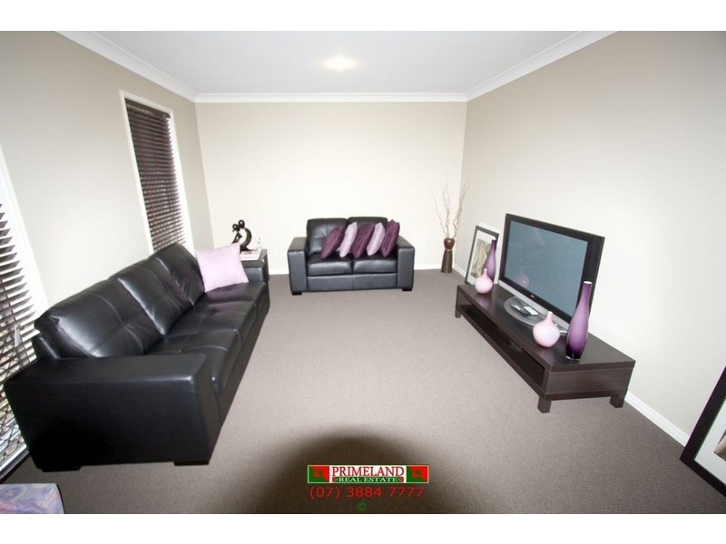 Regents Park QLD 4118