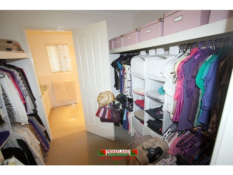 Regents Park QLD 4118