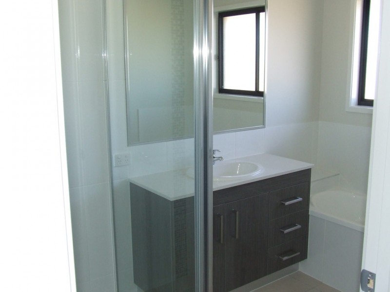 21 JACANA DRIVE, Gatton QLD 4343