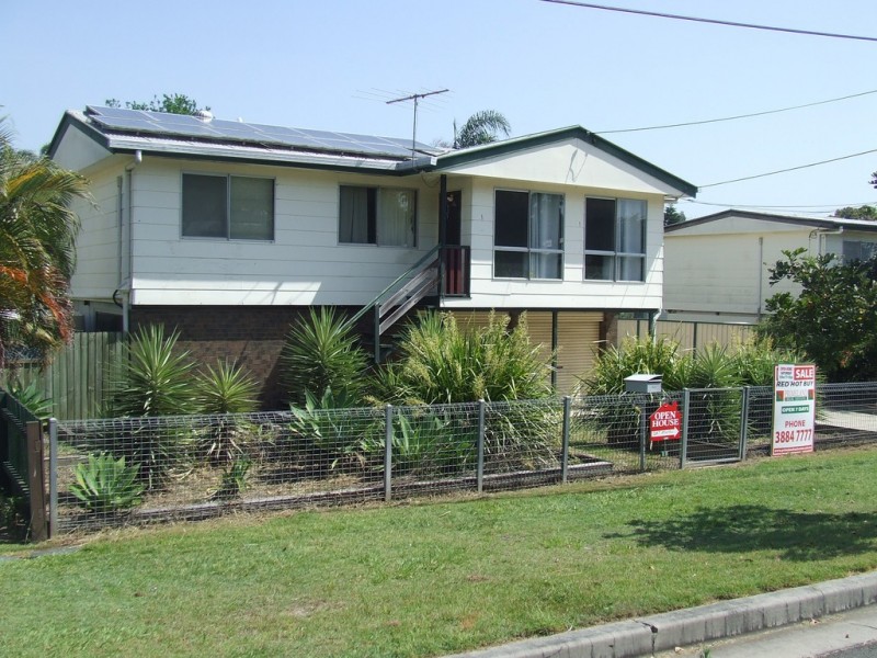 52 NERINES STREET, Kingston QLD 4114