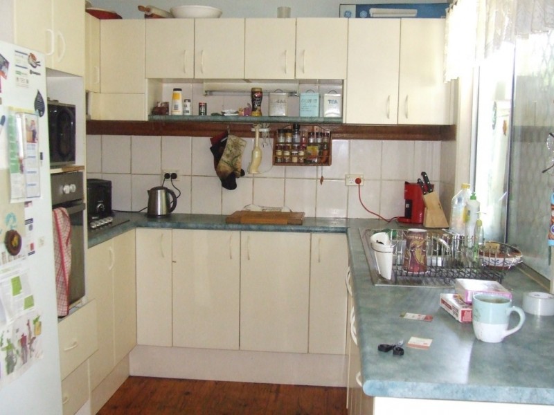 52 NERINES STREET, Kingston QLD 4114