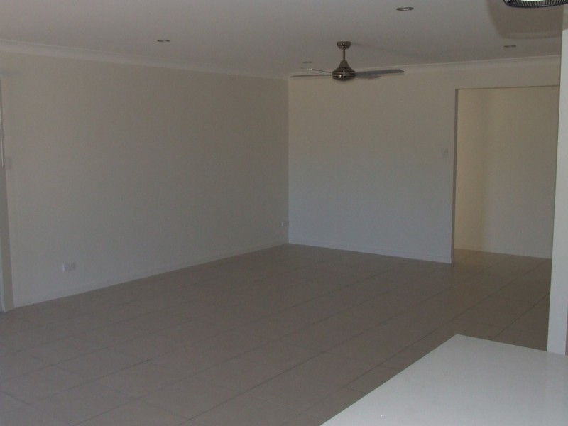 Adare QLD 4343