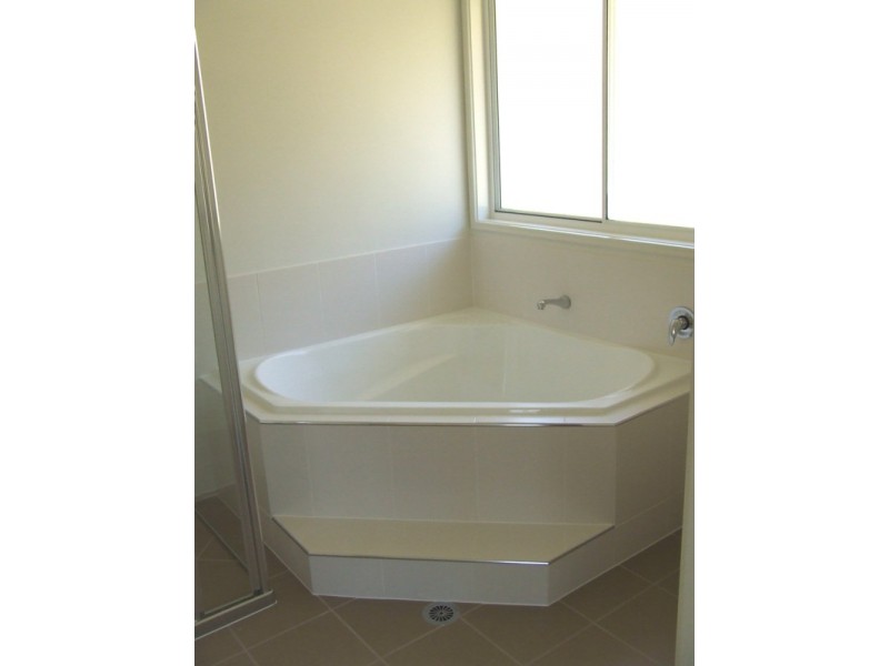 Augustine Heights QLD 4300