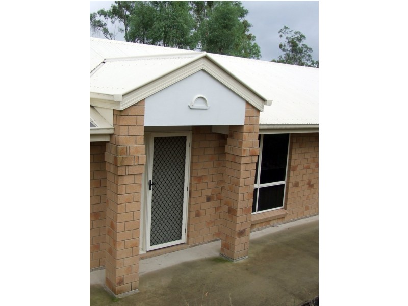 1 Bertrand Ave, Kensington Grove QLD 4341