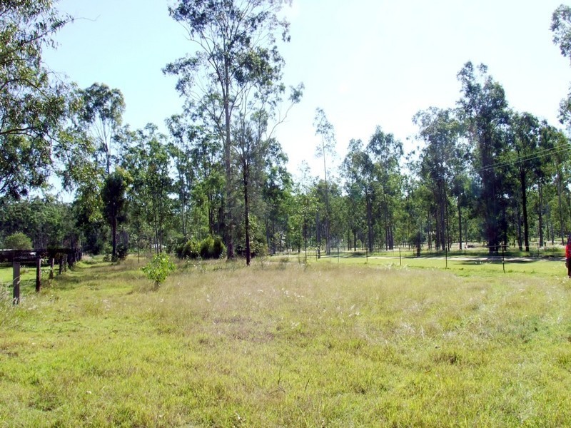 Lockyer Waters QLD 4311