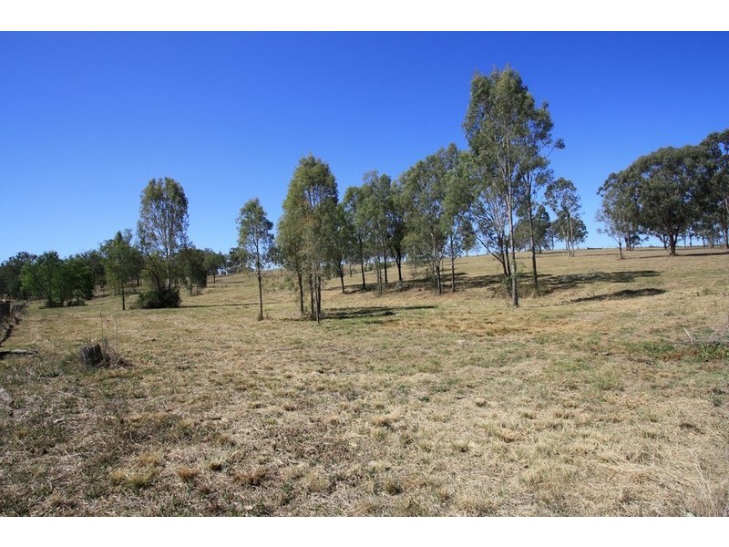Upper Lockyer QLD 4352