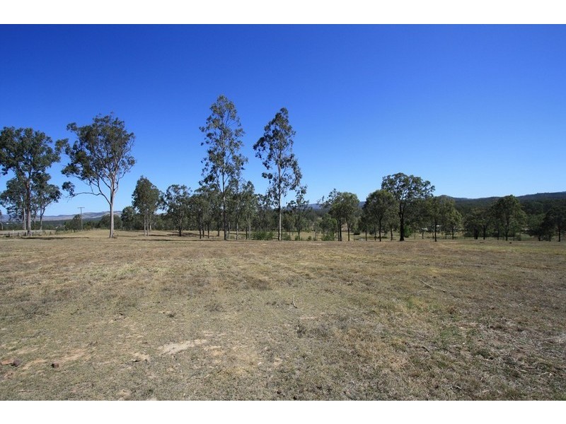 Upper Lockyer QLD 4352