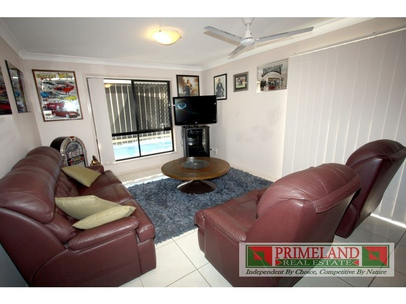 Crestmead QLD 4132