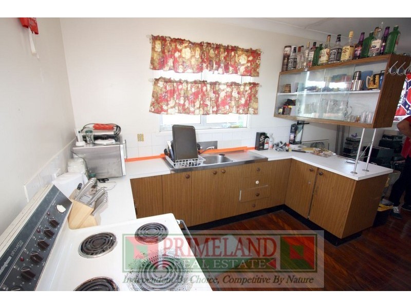 10 Lower Cross Street, Goodna QLD 4300