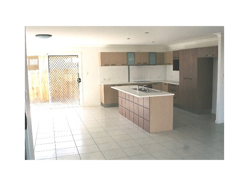 Hillcrest QLD 4118