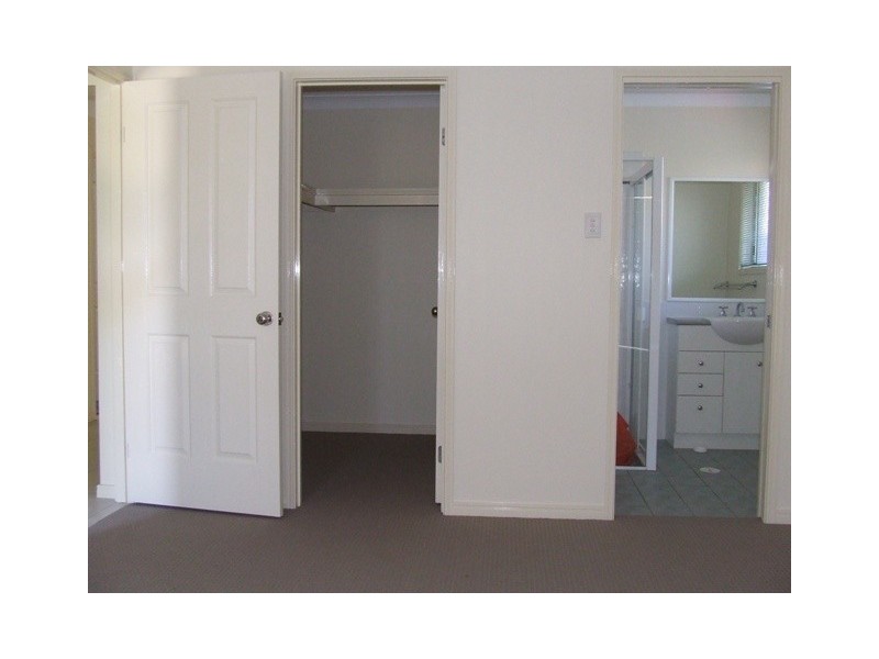 26 Leonie Pl, Doolandella QLD 4077