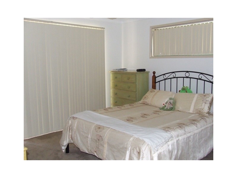 9 Platypus Dr, Greenbank QLD 4124