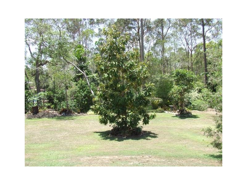 9 Platypus Dr, Greenbank QLD 4124