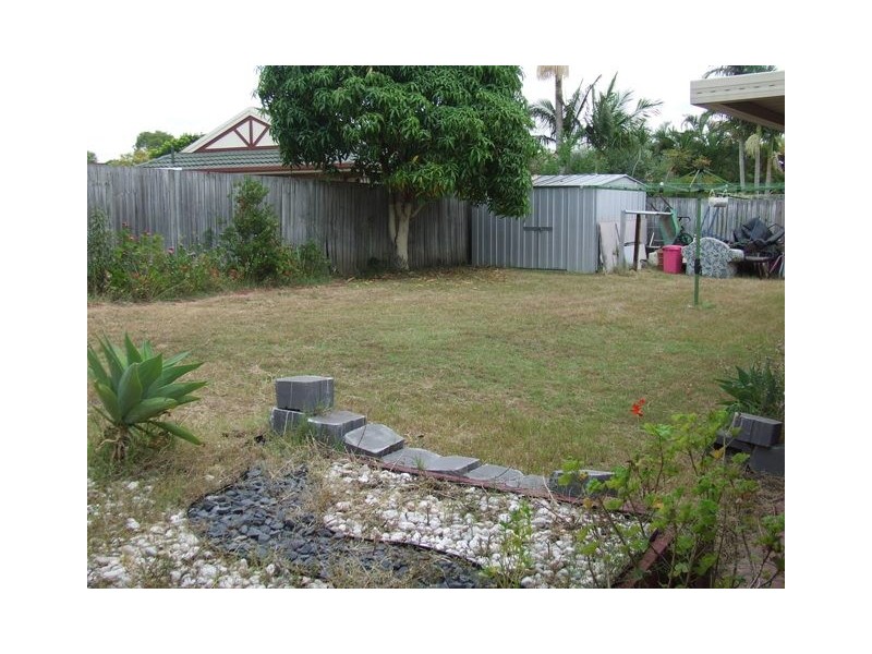 43 Bottlebrush Drive, Regents Park QLD 4118