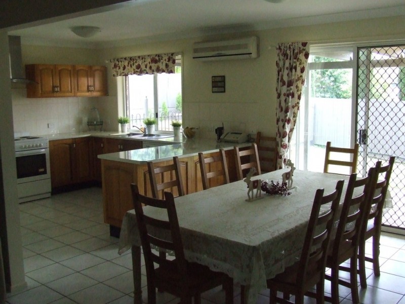 17 Itea Court, Regents Park QLD 4118