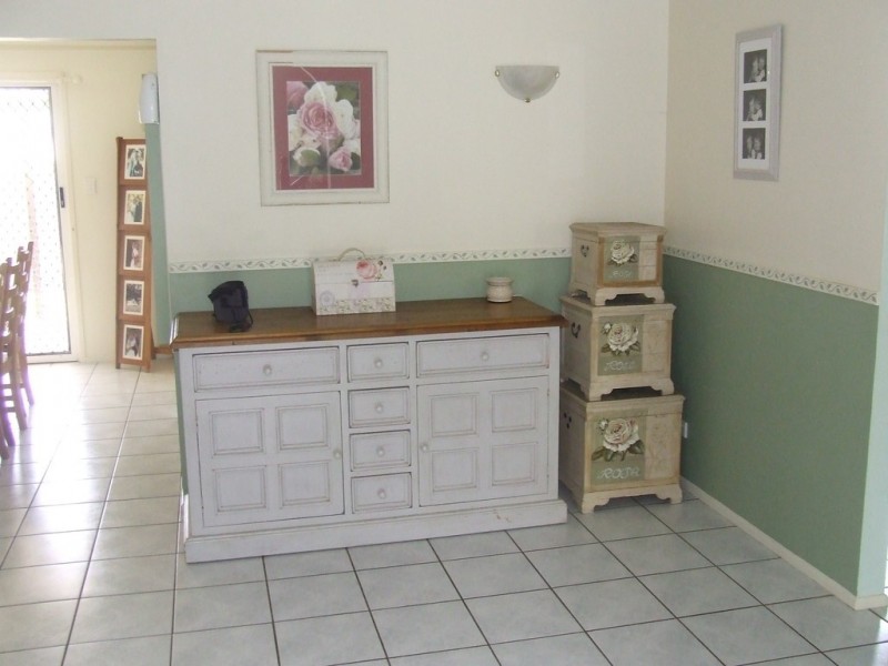 17 Itea Court, Regents Park QLD 4118