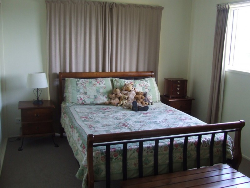 17 Itea Court, Regents Park QLD 4118