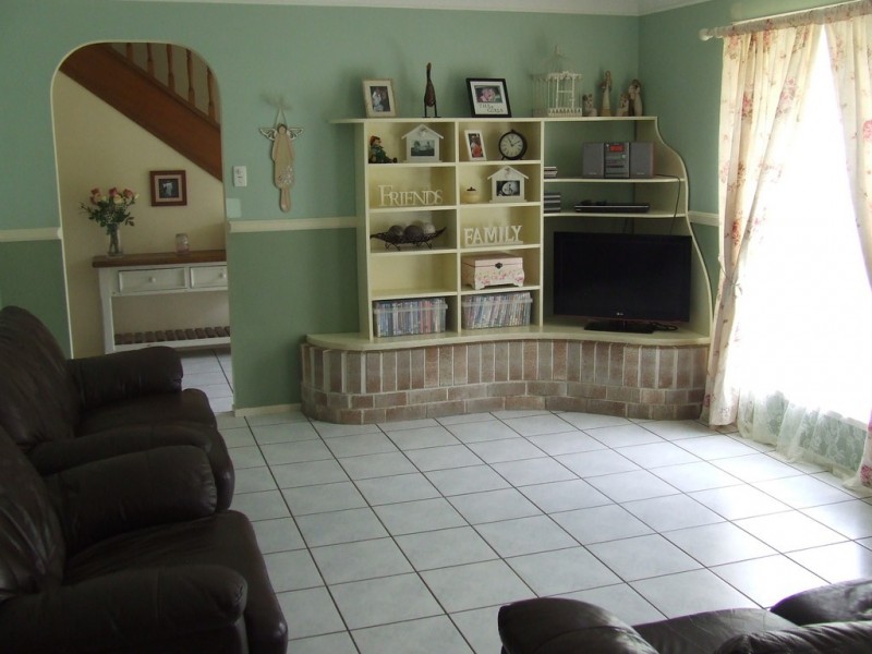 17 Itea Court, Regents Park QLD 4118