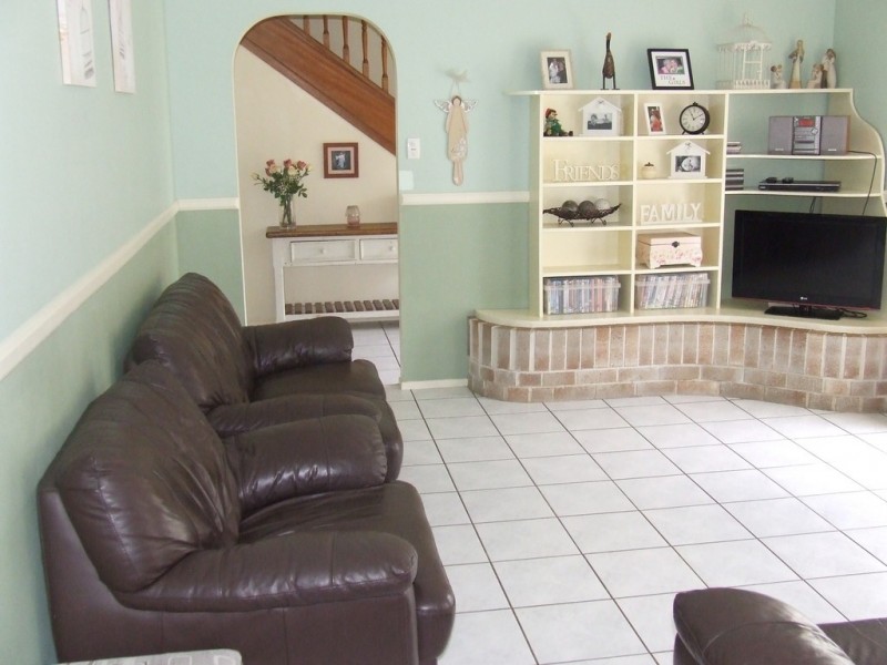 17 Itea Court, Regents Park QLD 4118