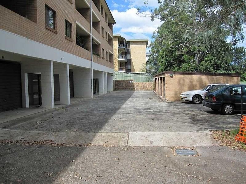 1/9 Broadview Avenue, Gosford NSW 2250