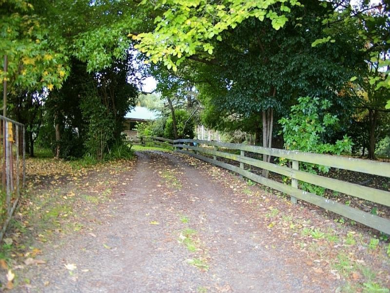 3165 Pacific Highway, Ourimbah NSW 2258