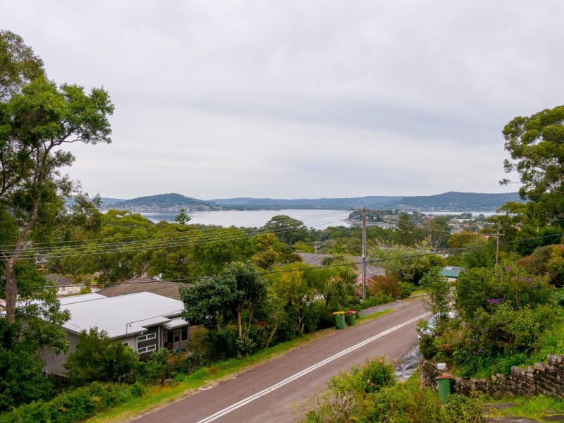 42 Lushington Street, East Gosford NSW 2250