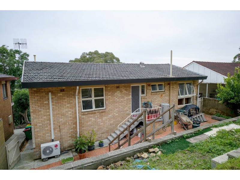 42 Lushington Street, East Gosford NSW 2250