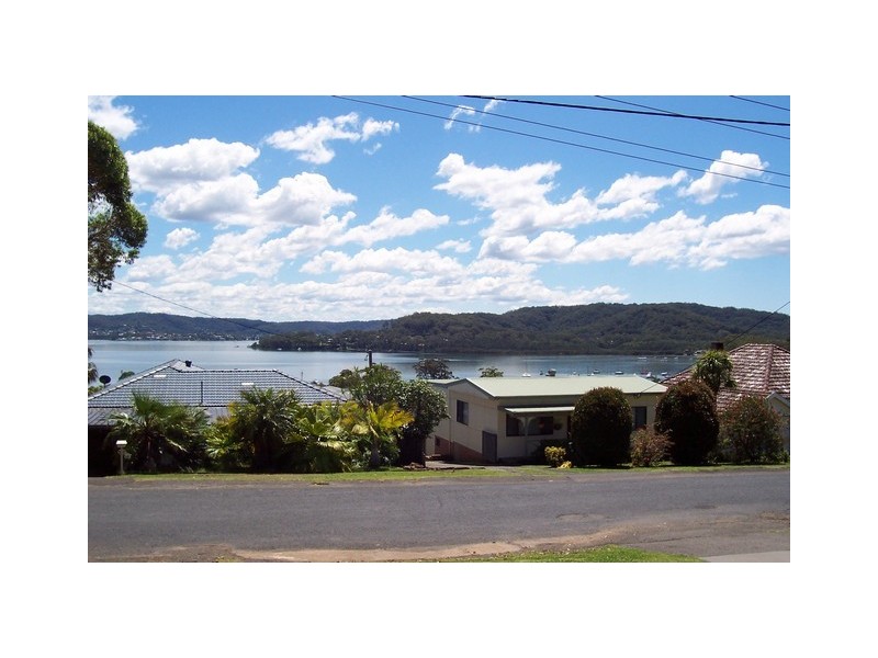18 View Parade, Saratoga NSW 2251