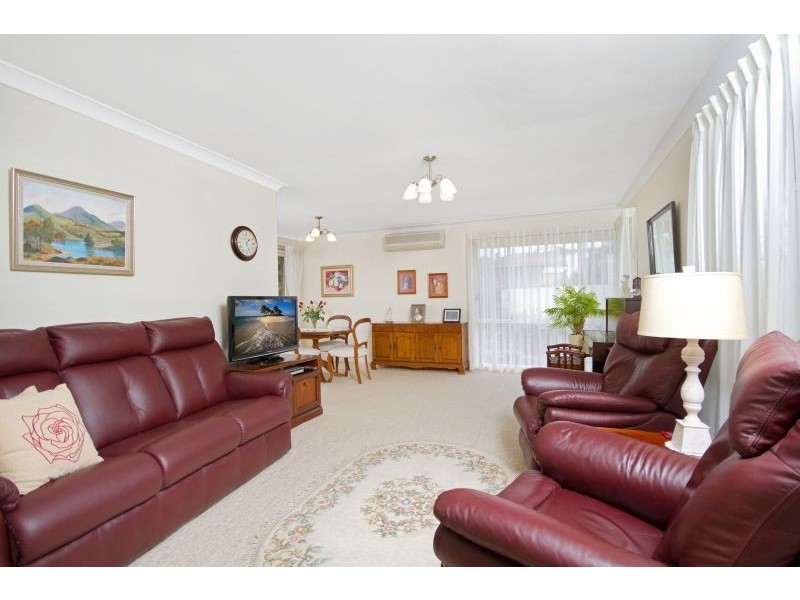 8 Gurra Close, West Gosford NSW 2250