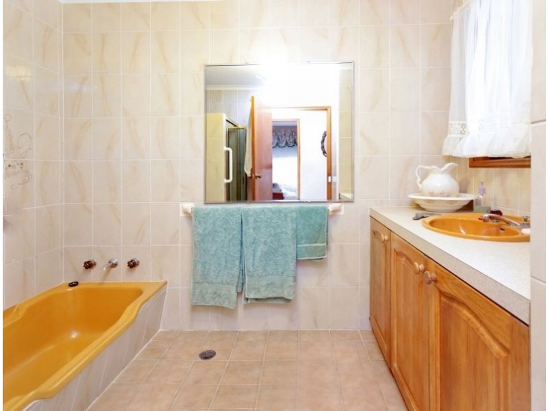 13 Jirramba Avenue, Saratoga NSW 2251