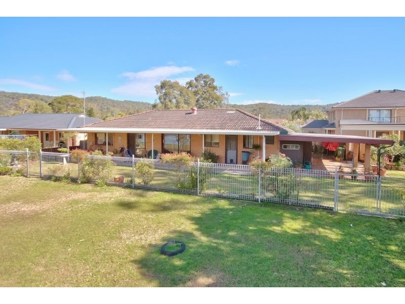 6 Gurra Close, West Gosford NSW 2250