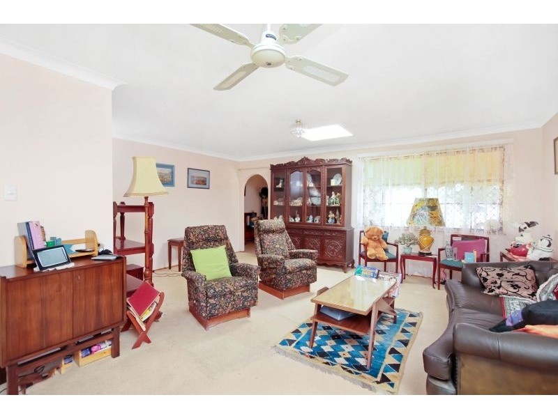 6 Gurra Close, West Gosford NSW 2250