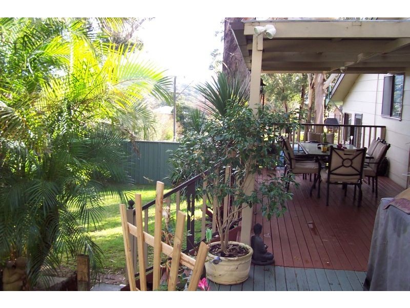 2 Llewellyn Street, Saratoga NSW 2251