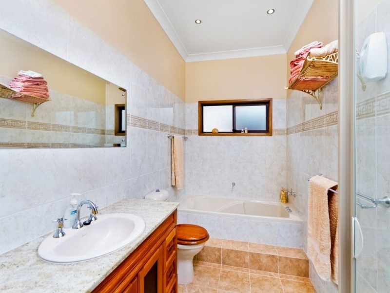 27 View Parade, Saratoga NSW 2251