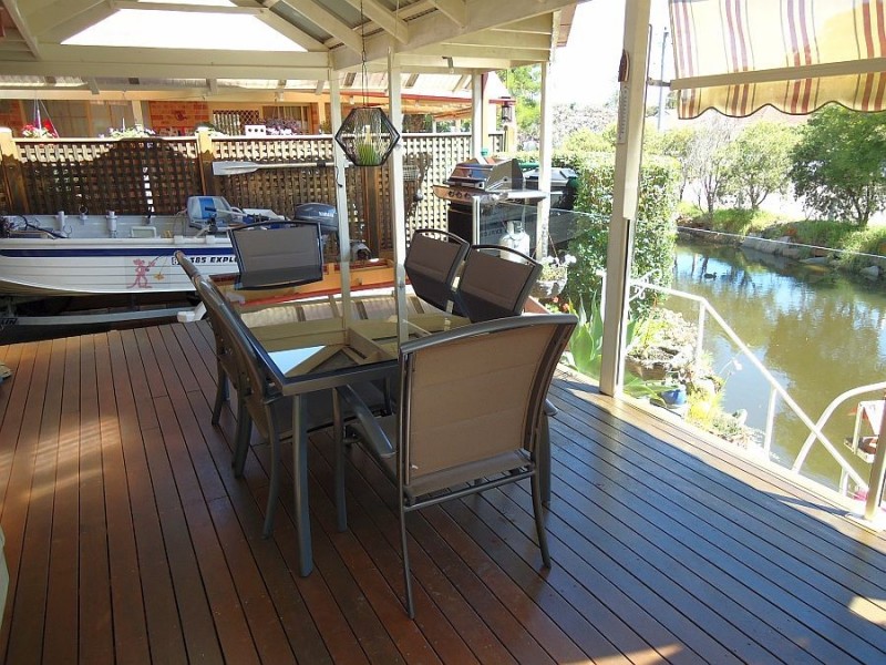 2/63 Davis Avenue, Davistown NSW 2251