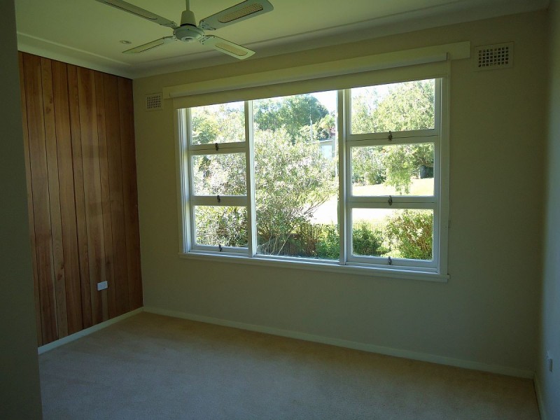 38 Orange Parade, Wyoming NSW 2250