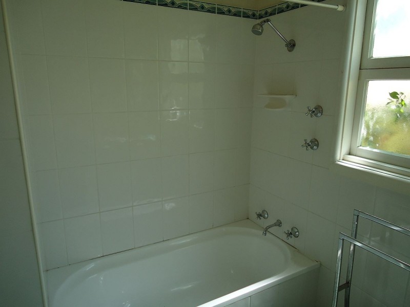 38 Orange Parade, Wyoming NSW 2250