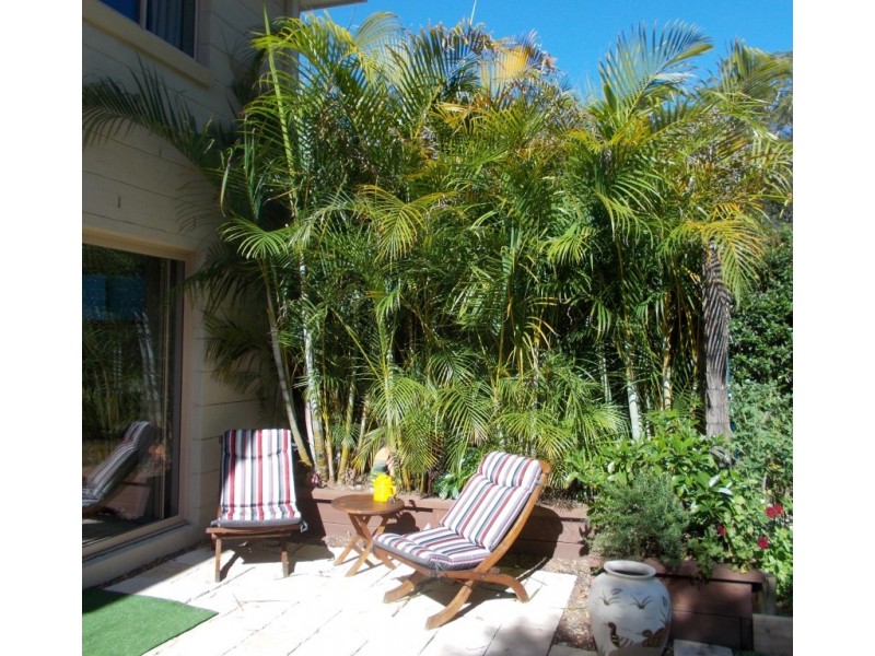 10 Bellbower Close, Green Point NSW 2251