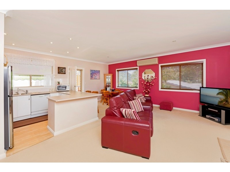 2 Bassan Street, Woy Woy Bay NSW 2256