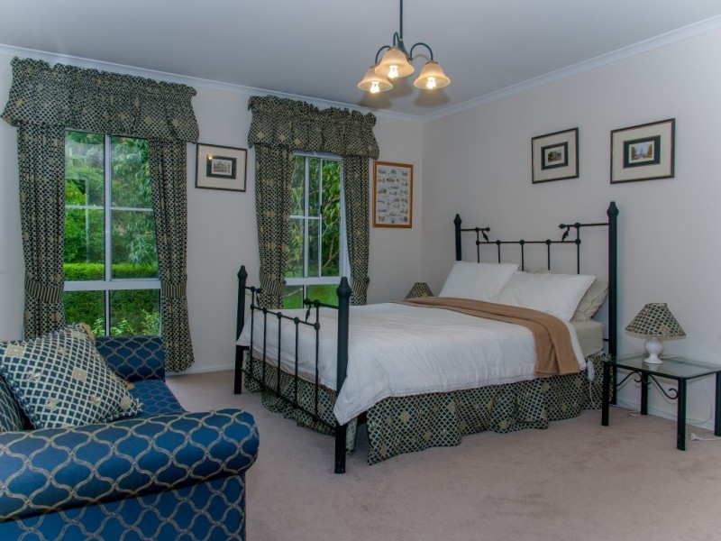 421 and 421A Avoca Drive, Green Point NSW 2251