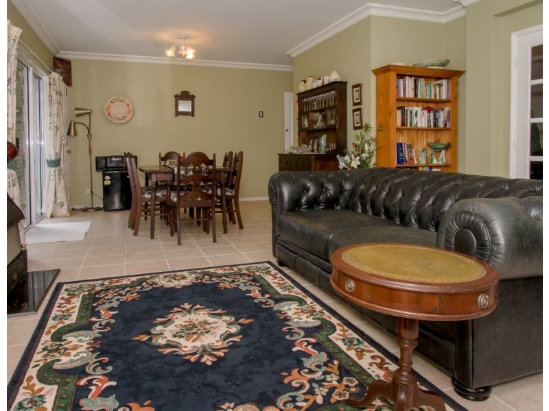 421 and 421A Avoca Drive, Green Point NSW 2251