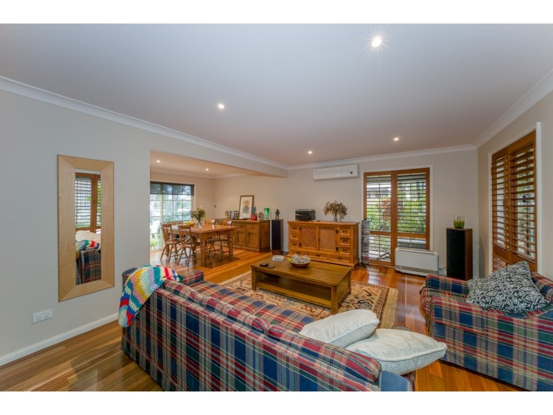 1/7 Bellbrook Close, Green Point NSW 2251