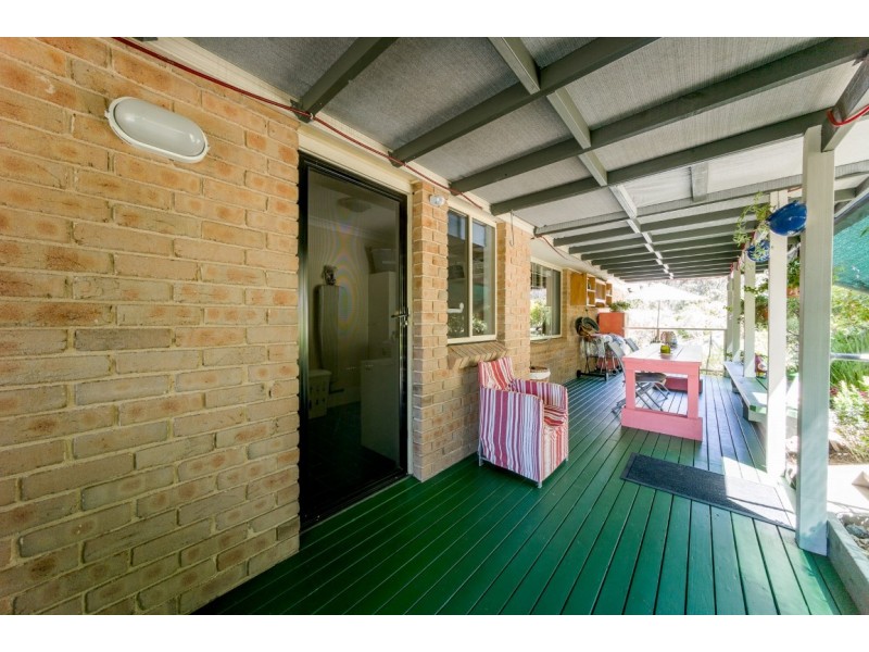 19 McKellar Close, Point Clare NSW 2250